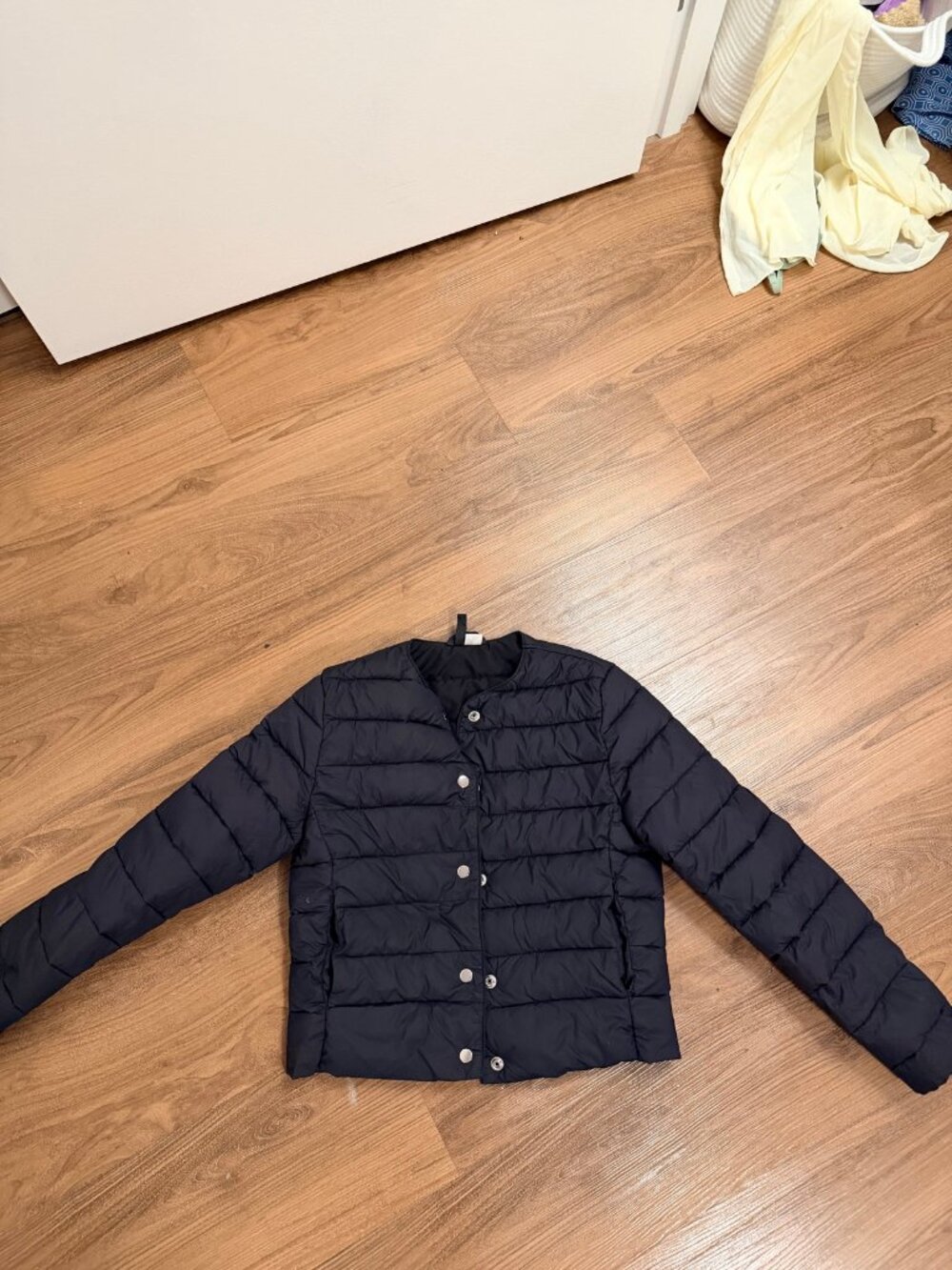 H&M Black Cropped Puffer Jacket XS